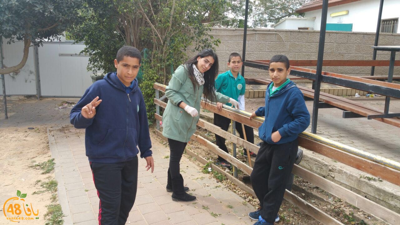 huda schooalk (21).jpg